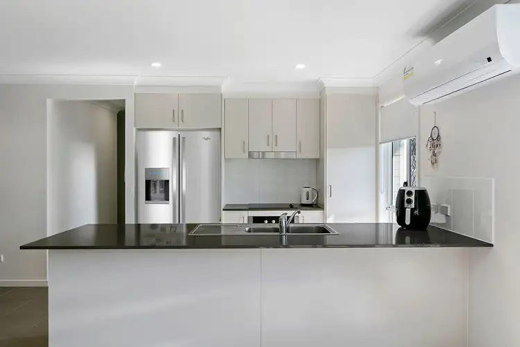41 Eumeralla Crescent, Landsborough QLD 4550