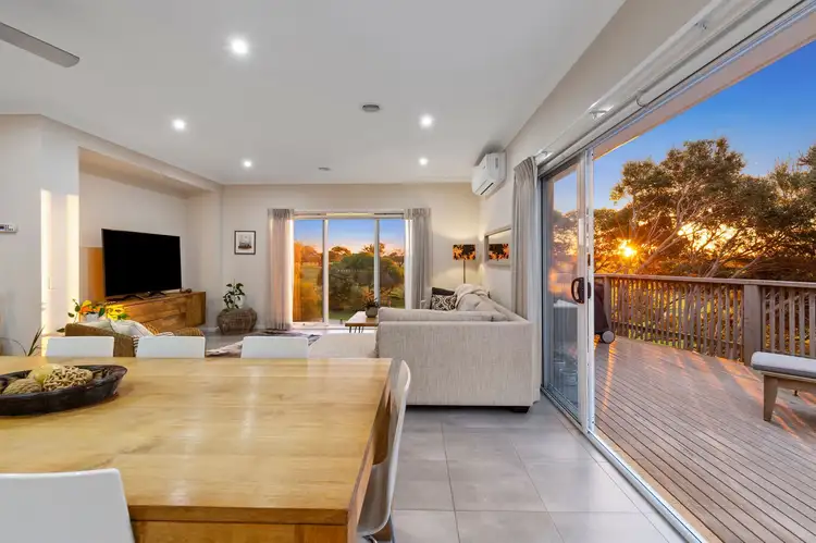 2/36 Saratoga Avenue, Barwon Heads VIC 3227