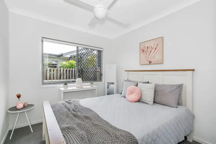 Fifth view of Homely house listing, 2/15 Sapphire Place, Elanora QLD 4221