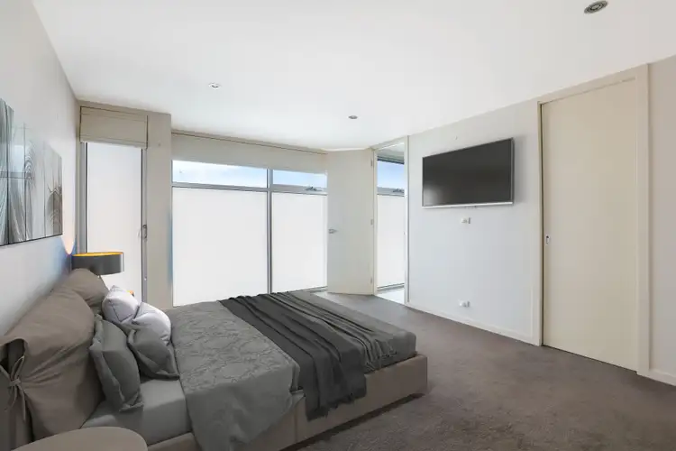 Fourth view of Homely townhouse listing, 2/87 Bulla Road, Essendon North VIC 3041
