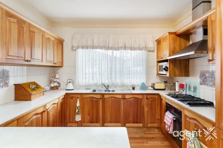 Fifth view of Homely house listing, 5 Antonietta Place, Narre Warren VIC 3805