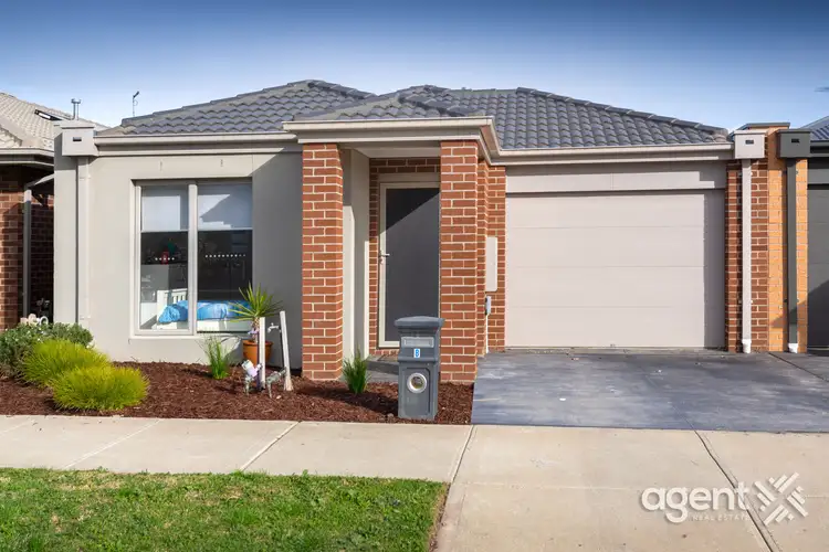 Main view of Homely house listing, 8 Eloise Circuit, Officer VIC 3809