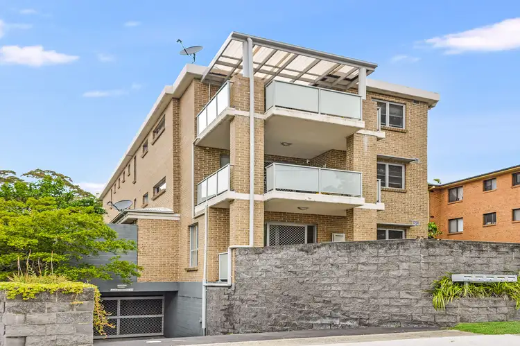 1/55-57 Macquarie Pl, Mortdale NSW 2223