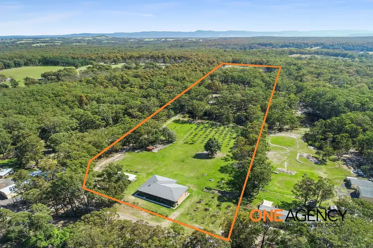 53 Woollamia Road, Falls Creek NSW 2540