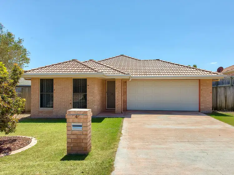 4 Wavecrest Place, Calamvale QLD 4116