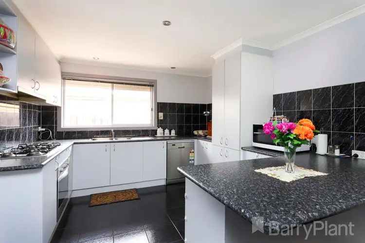Fourth view of Homely unit listing, 2/50 Meadowbank Dr, Sunshine North VIC 3020