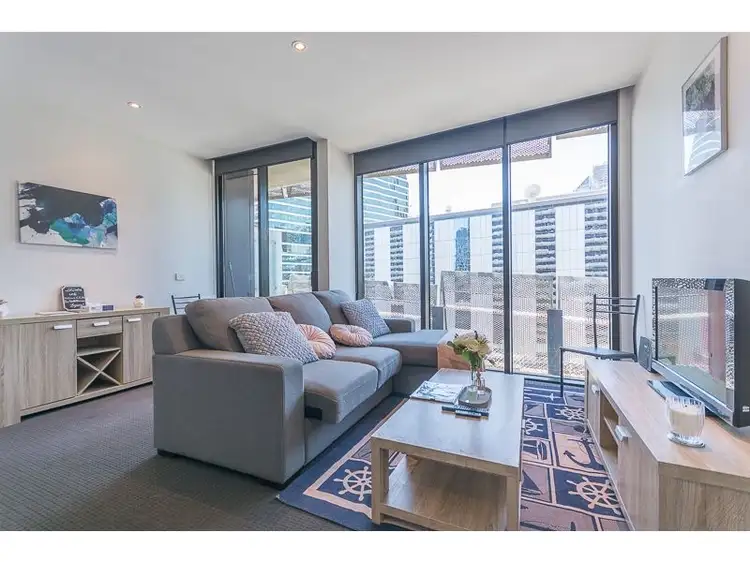 8 Waterview Walk