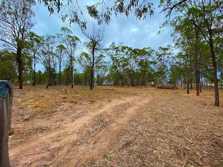 9 Cemetery Road, Plainland QLD 4341