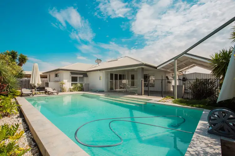 5 Riordan Place, Bargara QLD 4670
