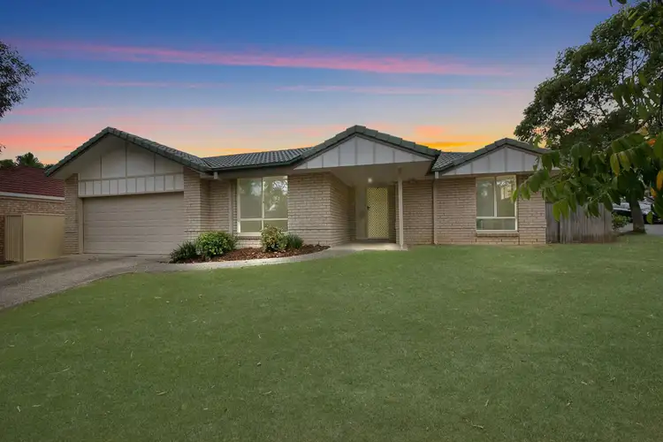 1 Diamondy Close, Forest Lake QLD 4078
