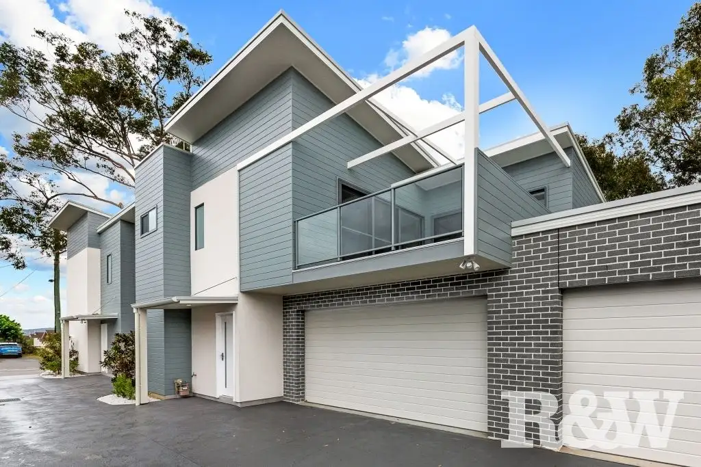 Main view of Homely townhouse listing, 2/117 Bourke Road, Umina Beach NSW 2257