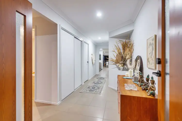 Sixth view of Homely house listing, 8 Bakers Ridge Dr, Oxenford QLD 4210