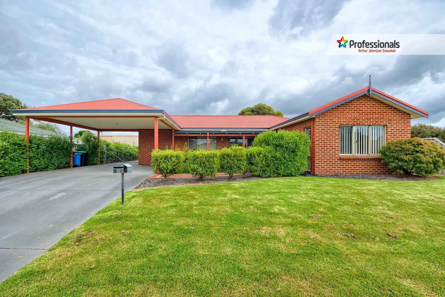 Main view of Homely house listing, 11 Ardross Crescent, Collingwood Park WA 6330