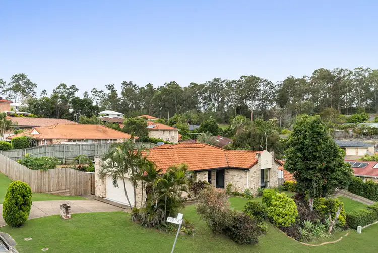 1 Spurs Place, Sumner QLD 4074