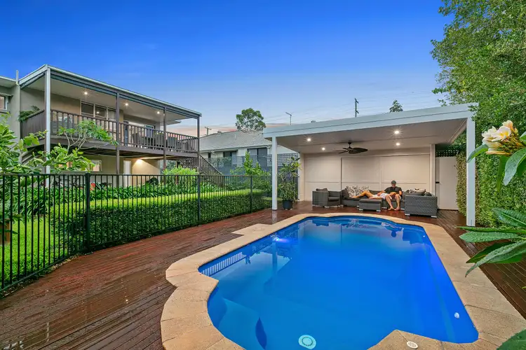 3 Hibiscus Ave, Mooloolaba QLD 4557