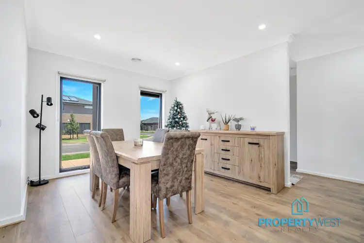 Fourth view of Homely house listing, 28 Wimbledon Boulevard, Strathtulloh VIC 3338