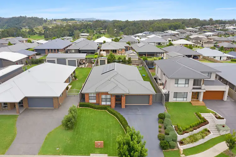 Main view of Homely house listing, 19 Vantage Court, Bolwarra NSW 2320