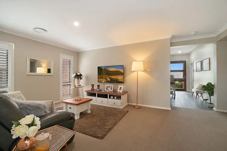 Sixth view of Homely house listing, 19 Vantage Court, Bolwarra NSW 2320