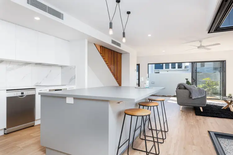 18 Bedarra Circuit, Maroochydore QLD 4558