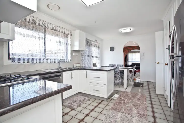 Fifth view of Homely house listing, 2 Livingston Street, Deer Park VIC 3023
