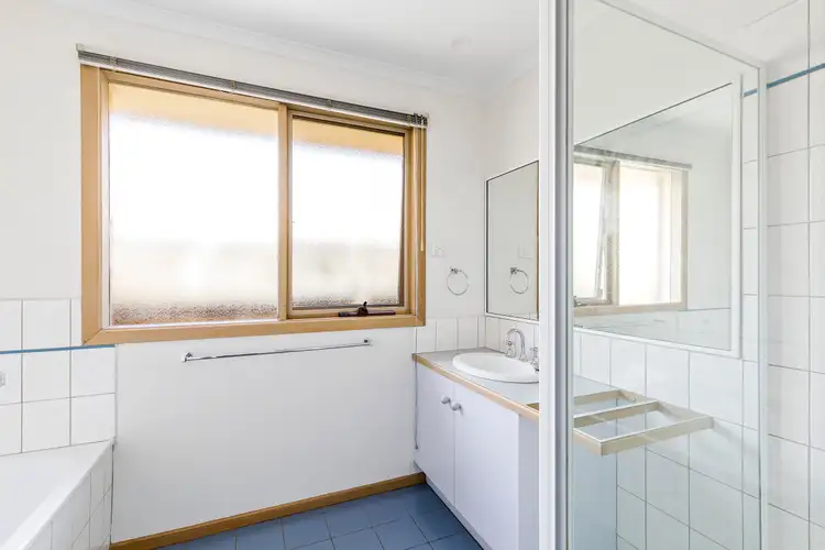 Sixth view of Homely house listing, 1 Nicholas Court, Keilor East VIC 3033