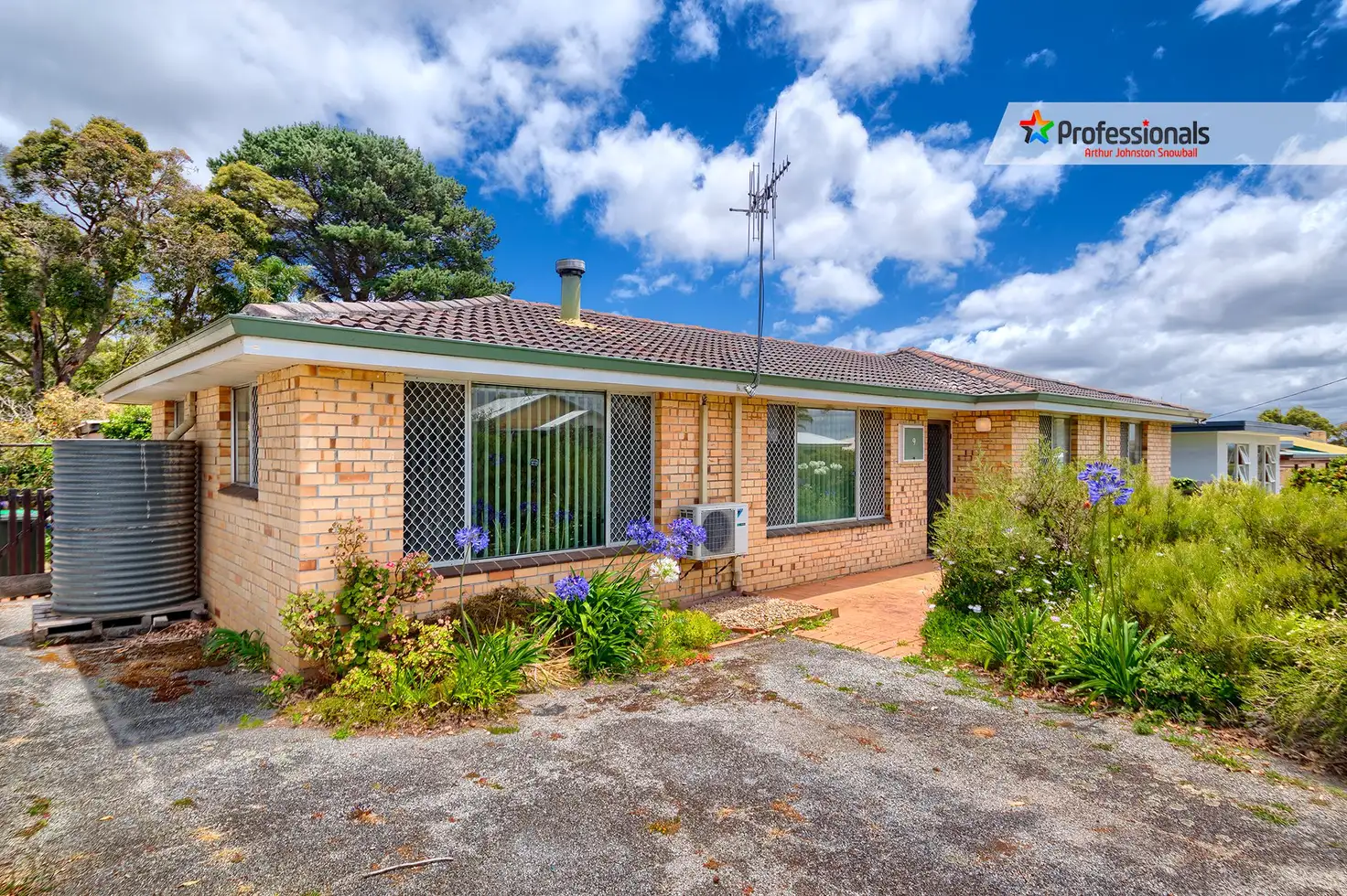 Main view of Homely house listing, 9 Lurline Street, Orana WA 6330