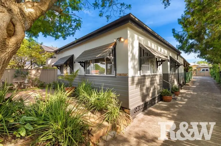 14 Park Road, Woy Woy NSW 2256