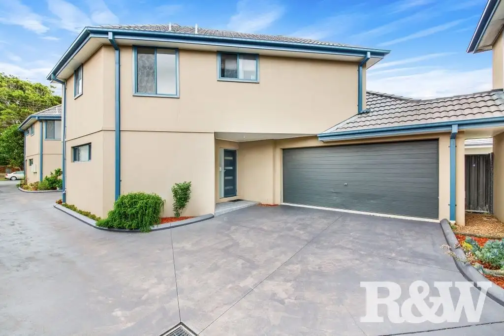 Main view of Homely townhouse listing, 2/188 West Street, Umina Beach NSW 2257