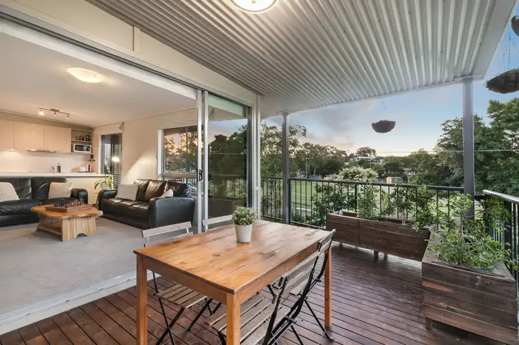 2/3 Prospect Terrace, St Lucia QLD 4067