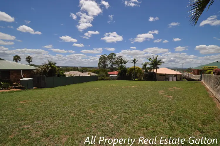 10 Miller Court, Gatton QLD 4343