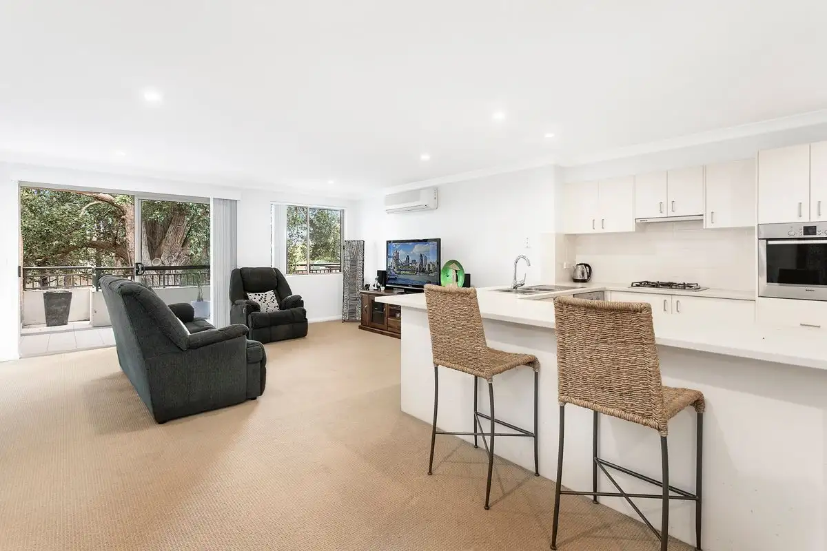 Main view of Homely unit listing, 2/5 Veno Street, Heathcote NSW 2233