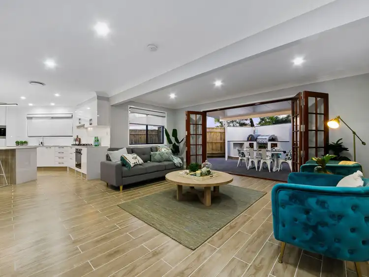 Sixth view of Homely house listing, 2 Baynes Street, Carindale QLD 4152