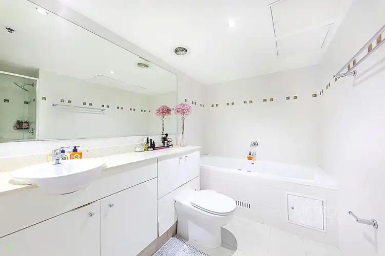 Sixth view of Homely apartment listing, 5903/93 Liverpool St, Sydney NSW 2000