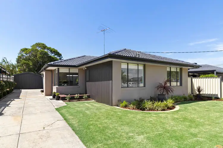 121 Sterling Drive, Keilor East VIC 3033