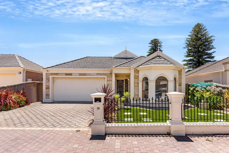 18 Ferris Avenue
