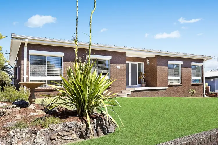 1 Corinth Road, Heathcote NSW 2233