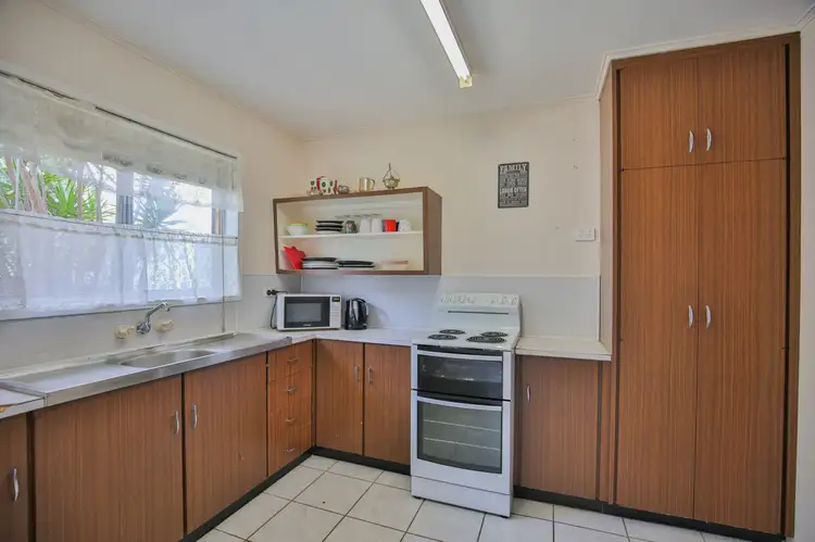 Third view of Homely house listing, 32 Glenview Cres, Avoca QLD 4670