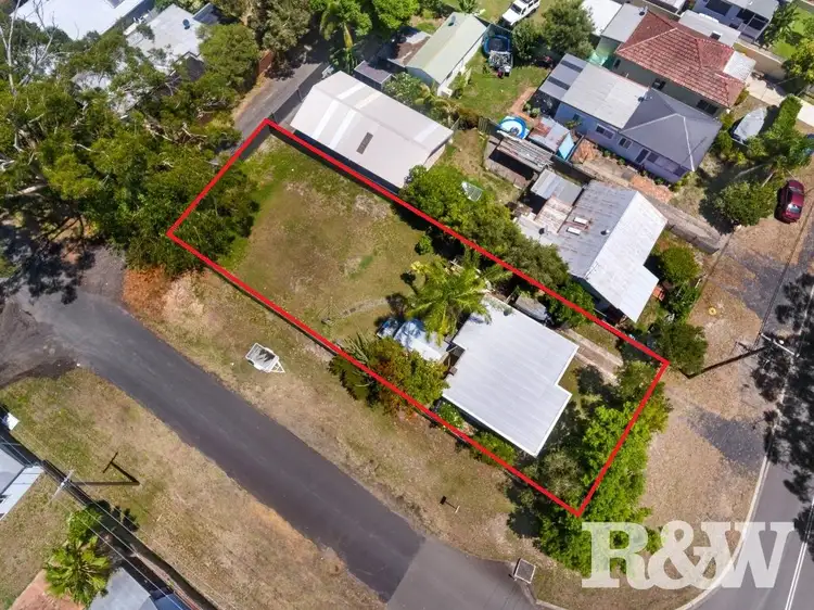 24 Gallipoli Avenue, Blackwall NSW 2256