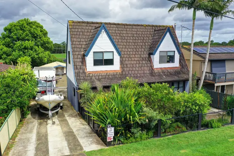 25 Regatta Avenue, Forster NSW 2428