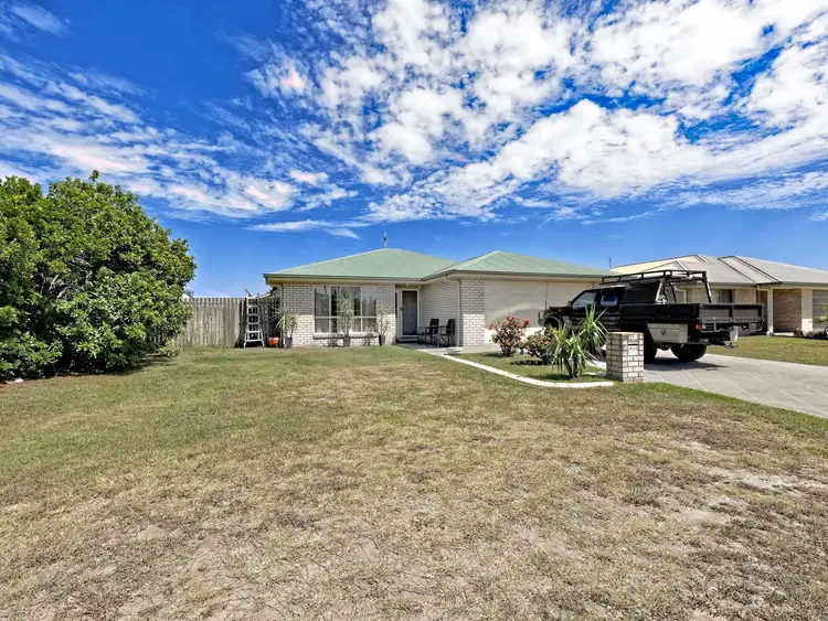 33 Searle Street, Thabeban QLD 4670