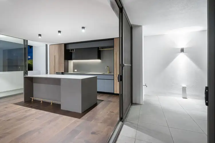 204/38 Glyde Street