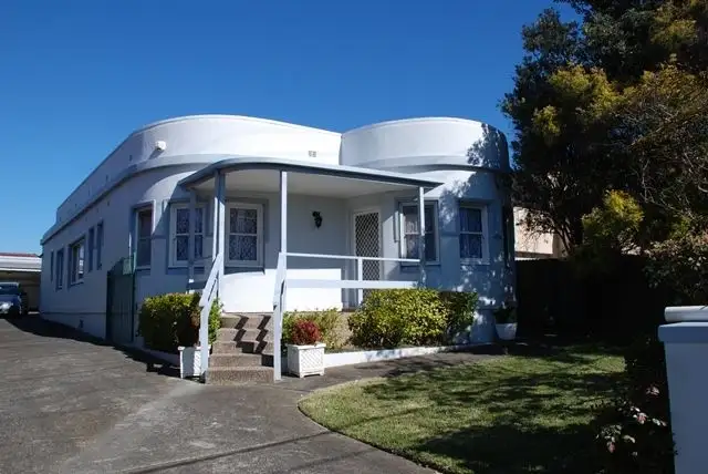 97 Warringah Road