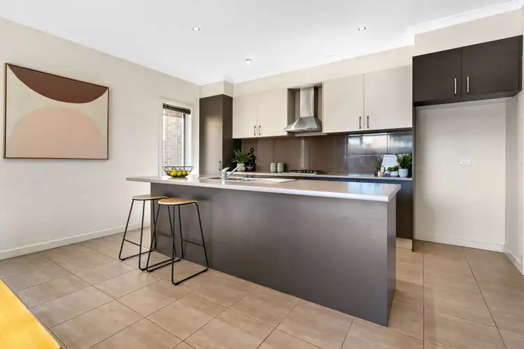 Seventh view of Homely townhouse listing, 3 Daymar Circuit, Craigieburn VIC 3064