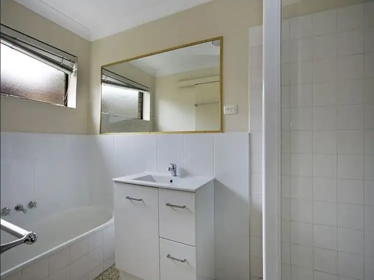 Sixth view of Homely apartment listing, 8/34 Mitre Street, St Lucia QLD 4067