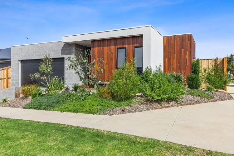 2 Tomatin Street, Ocean Grove VIC 3226