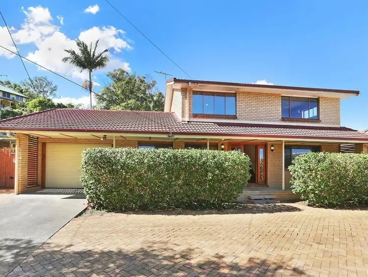30 Rholanda Crescent, Springwood QLD 4127