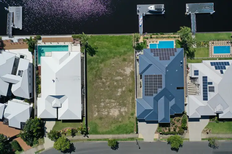 137 Marina Boulevard, Banksia Beach QLD 4507