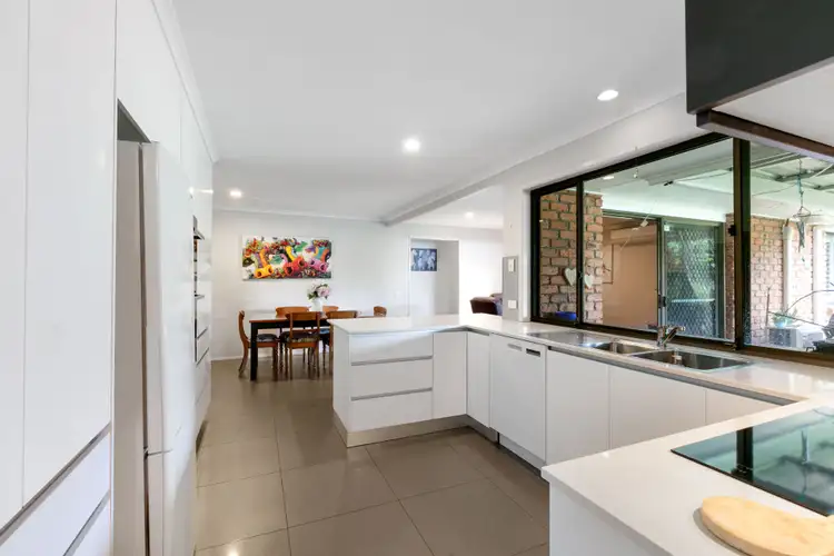 4 Poplar Place, Mooloolaba QLD 4557