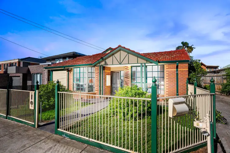 Main view of Homely unit listing, 27 Queen Street, Essendon VIC 3040