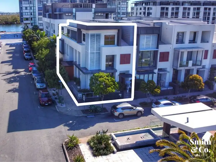 12101/10 Salacia Drive, Paradise Point QLD 4216
